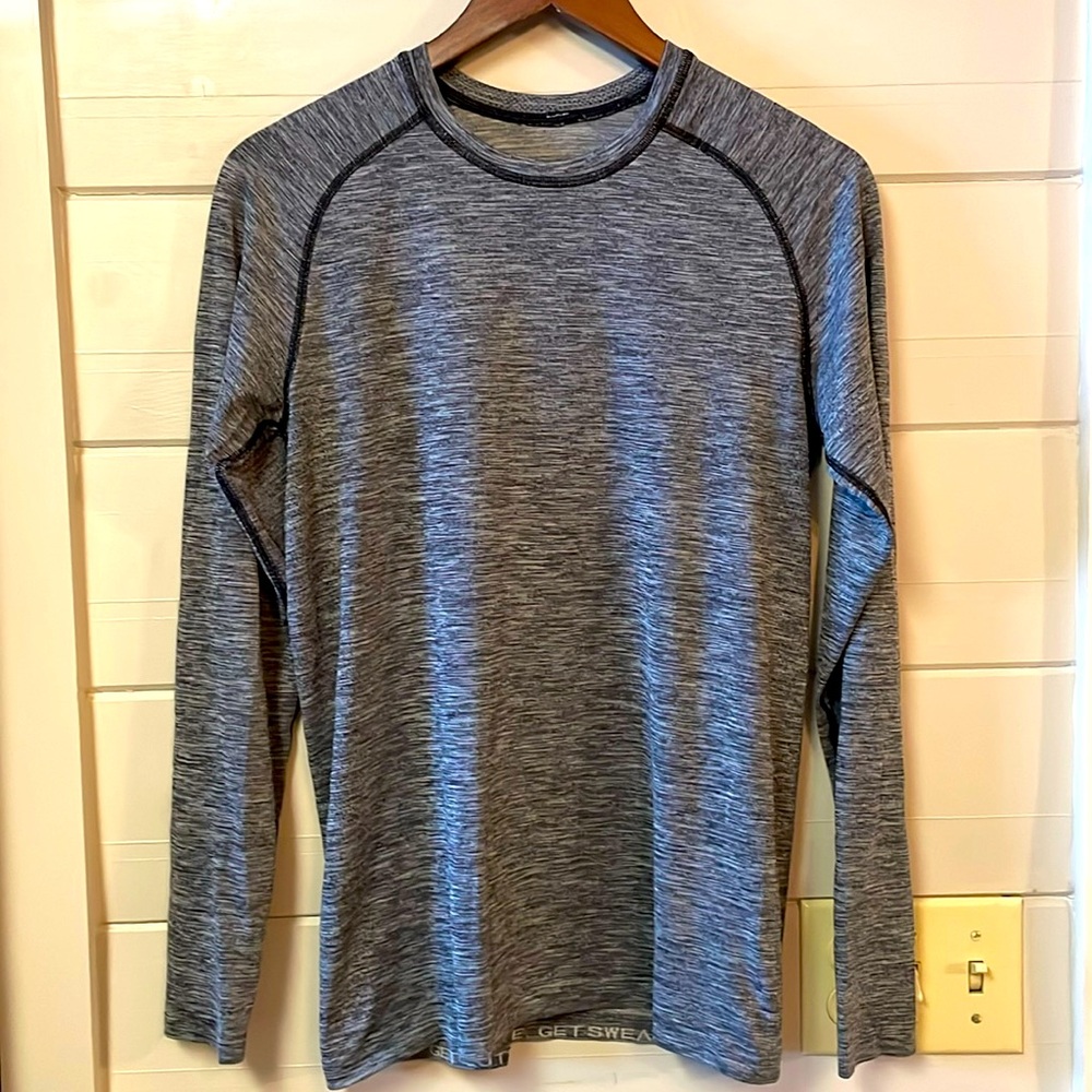 Lululemon Metal Vent Tech Long Sleeve Performance Gray T Shirt Men's Size S.